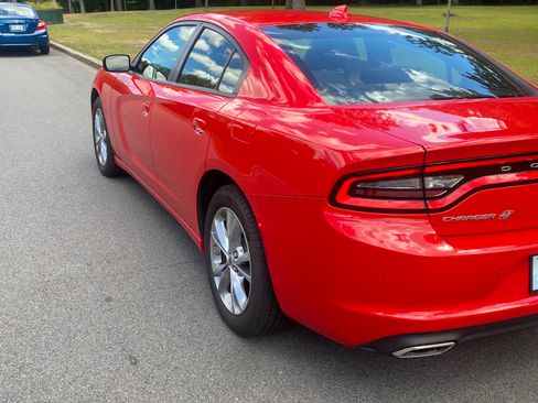 Used 2023 Dodge Charger SXT image 4