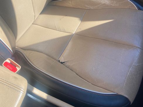 Used 2017 Kia Sedona LX w/ LX Essentials Premium Package image 10