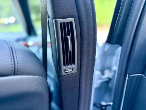 Used 2007 Mercedes-Benz S 550 image 16