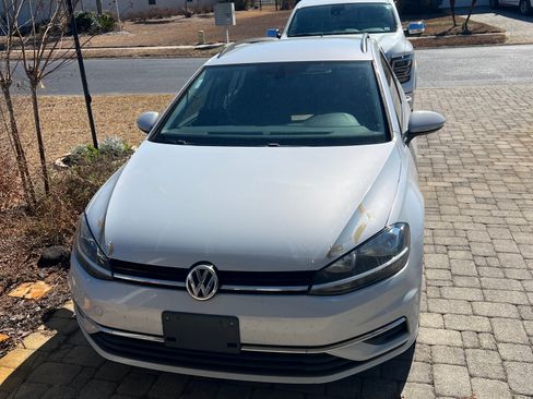 Used 2019 Volkswagen Golf S AWD/4WD image 11