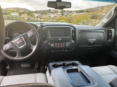Used 2016 GMC Sierra 2500 4x4 Crew Cab w/ Sierra Convenience Package image 15