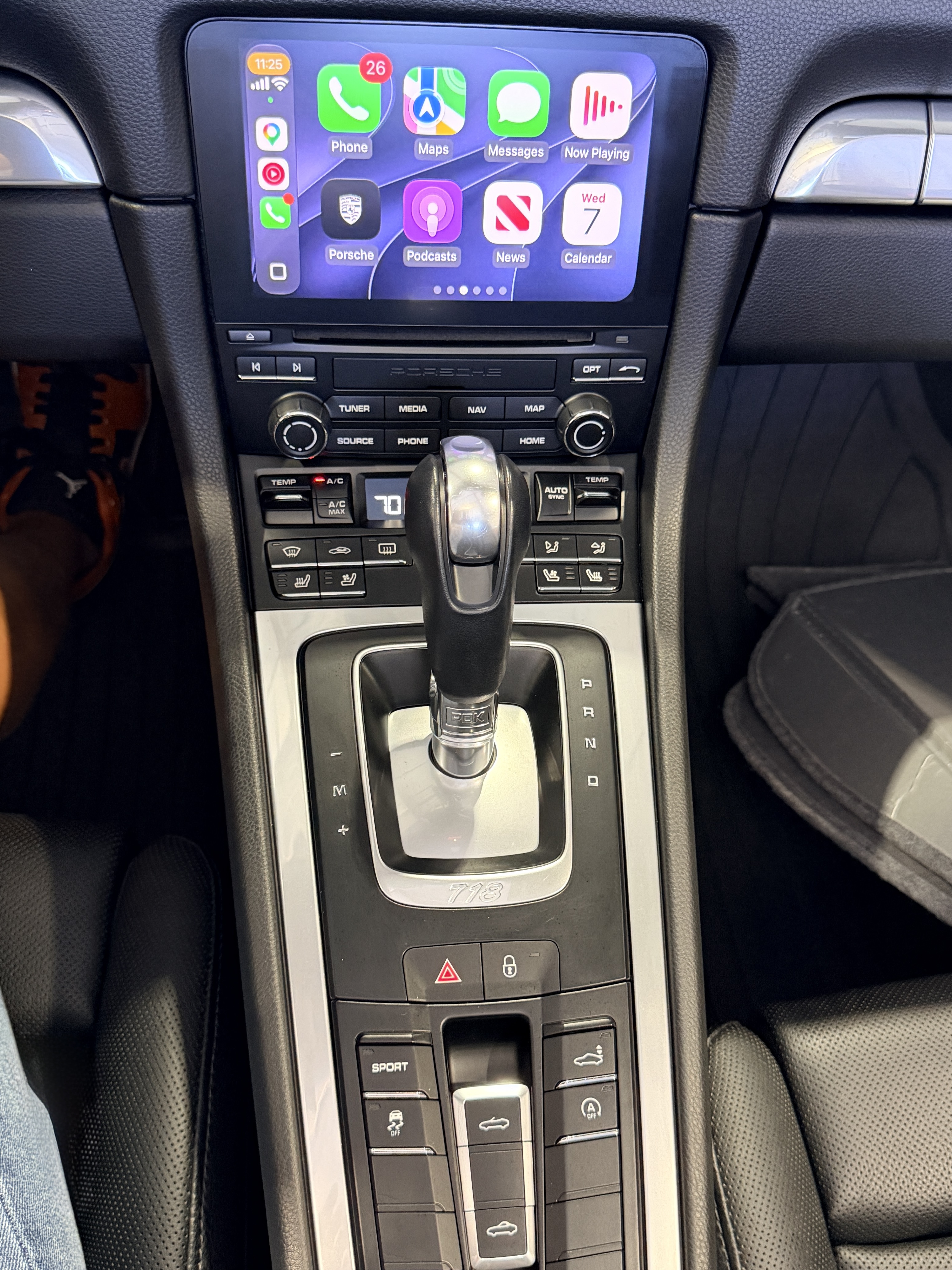 Used 2017 Porsche 718 Boxster RWD image 27