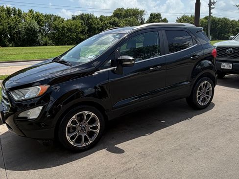 Used 2020 Ford EcoSport Titanium FWD image 2