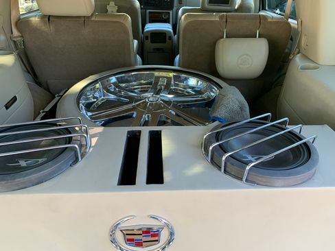 Used 2004 Cadillac Escalade AWD image 15