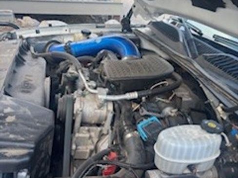 Used 2004 Chevrolet Silverado 3500 4x4 Crew Cab w/ Heavy-Duty Power Package image 11