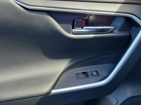 Used 2025 Toyota RAV4 XSE image 16