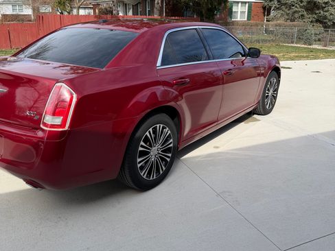 Used 2014 Chrysler 300 S image 2