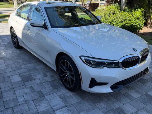 Used 2020 BMW 330i 330i Sedan 4D w/ Convenience Package image 1