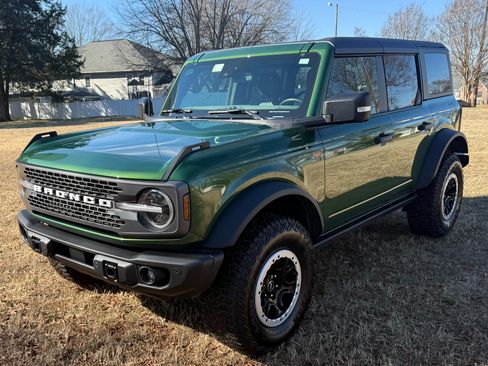 Used 2023 Ford Bronco Badlands image 1