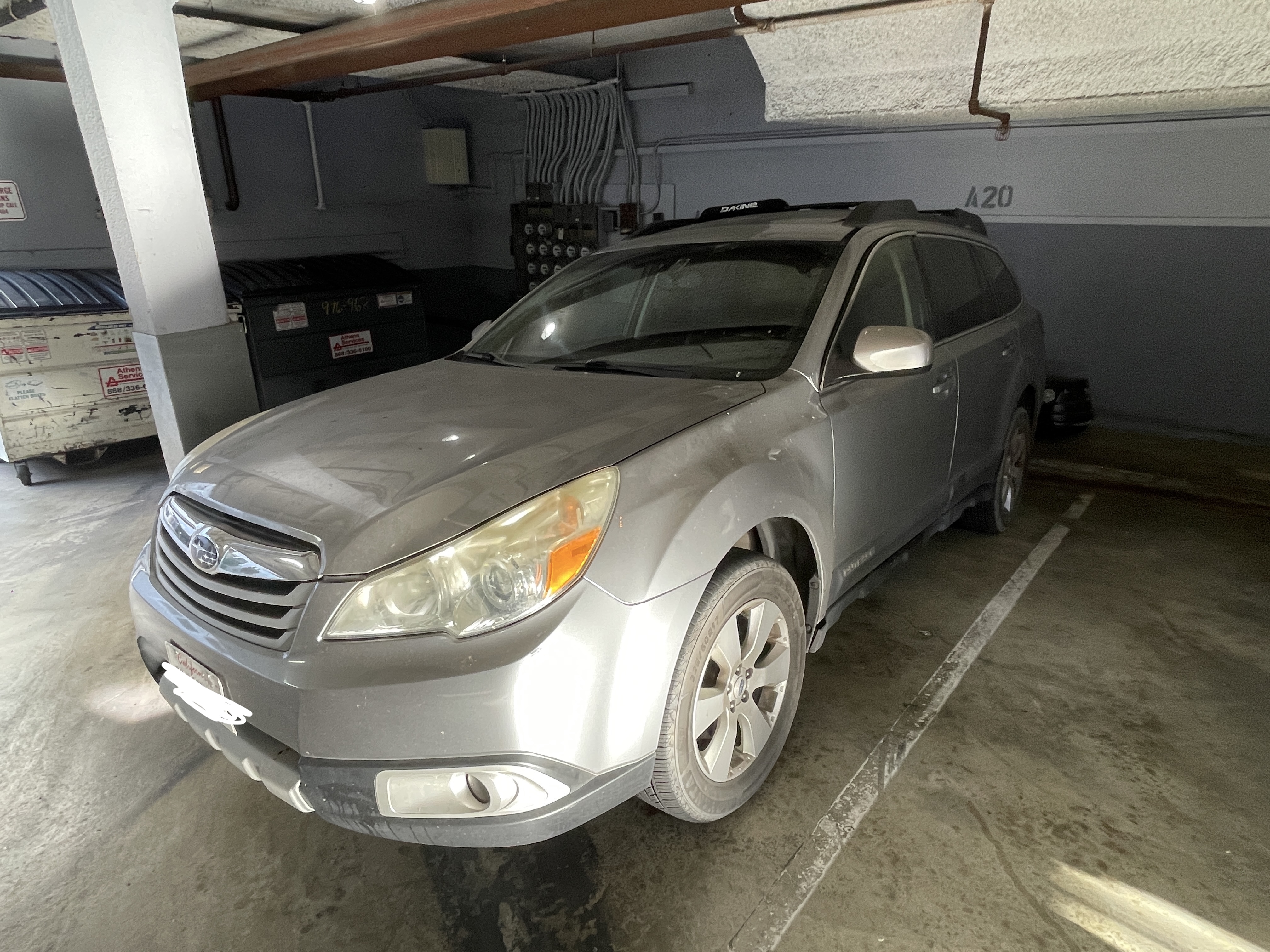 Used 2011 Subaru Outback 2.5i Limited AWD/4WD image 10
