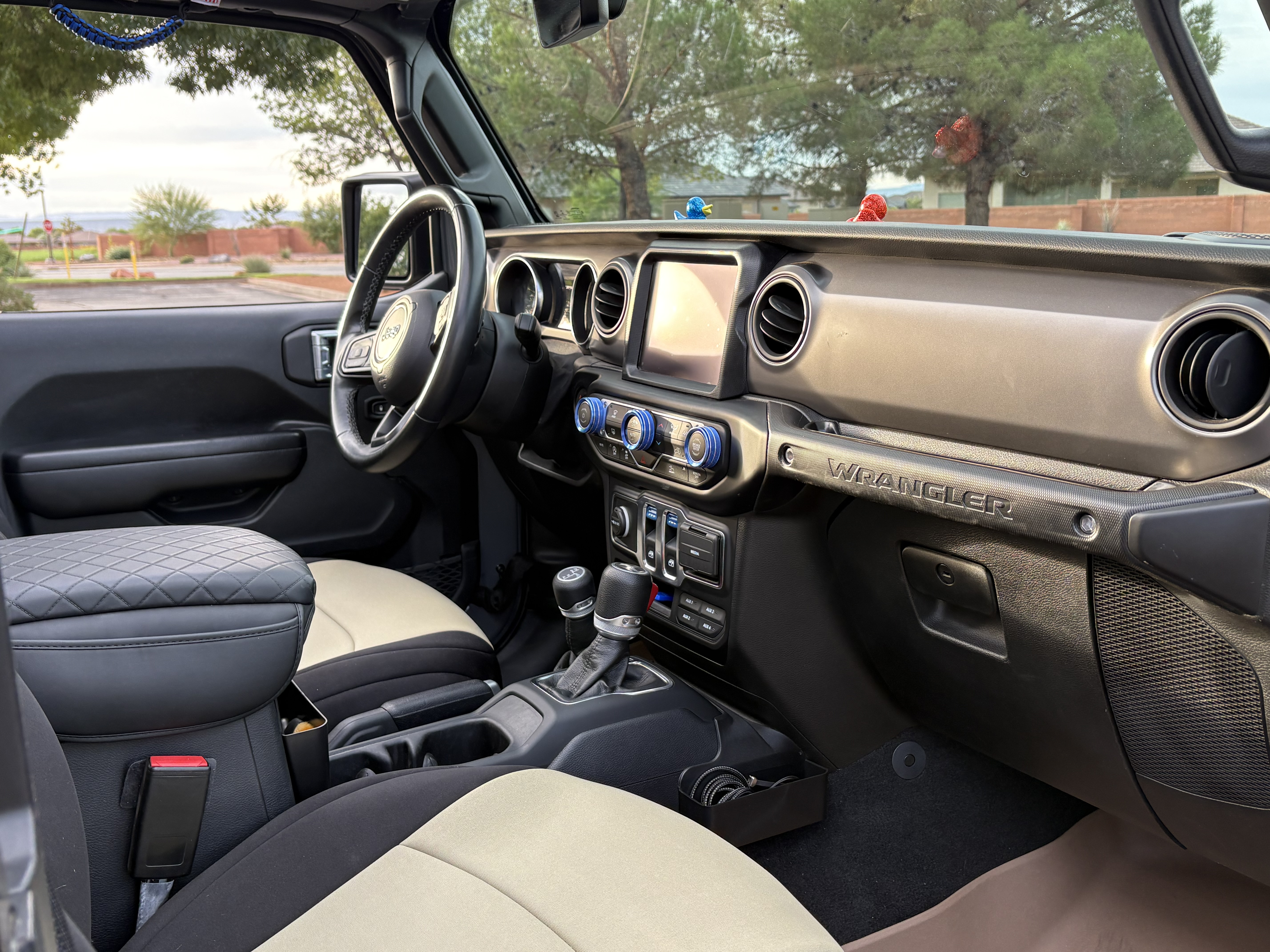 Used 2021 Jeep Wrangler Sport AWD/4WD image 17