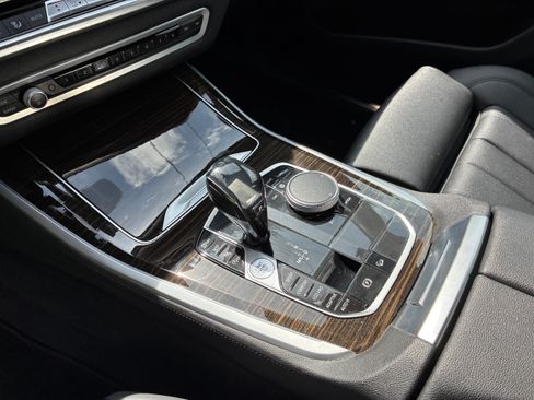 Used 2020 BMW X5 xDrive40i w/ Premium Package AWD/4WD image 14