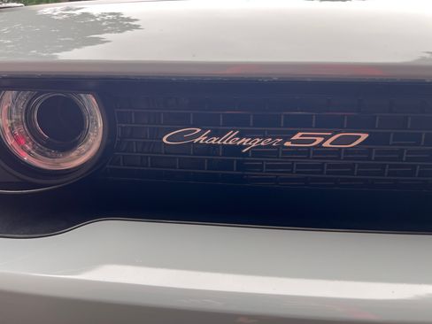 Used 2020 Dodge Challenger R/T Scat Pack RWD image 9
