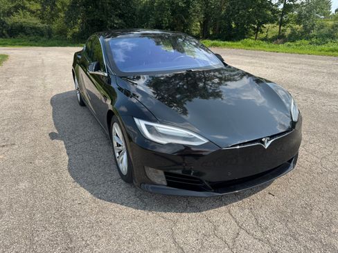 Used 2017 Tesla Model S 100D AWD/4WD image 17
