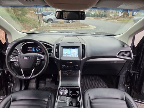 Used 2019 Ford Edge SEL w/ Equipment Group 201A image 14