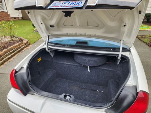 Used 2007 Mercury Grand Marquis LS image 14