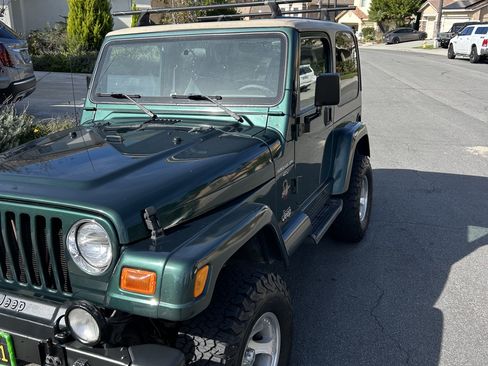 Used 2001 Jeep Wrangler Sahara image 1