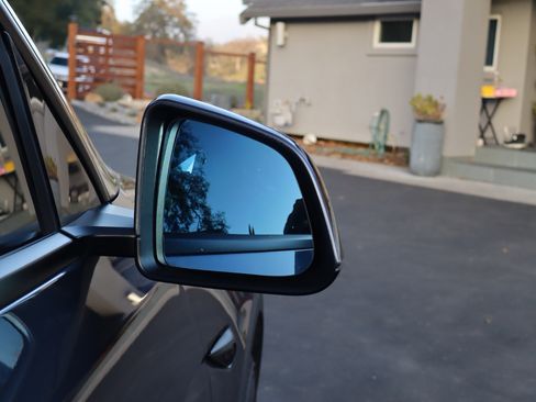 Used 2021 Tesla Model Y Performance image 6