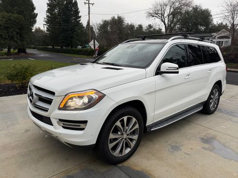 Used 2015 Mercedes-Benz GL 320 BlueTEC 4MATIC image 4