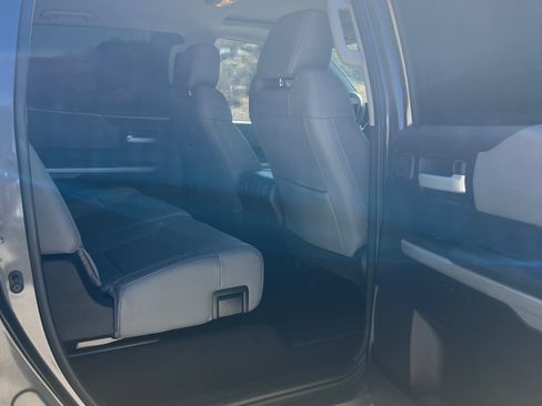 Used 2016 Toyota Tundra Limited w/ Limited Premium Package AWD/4WD image 12