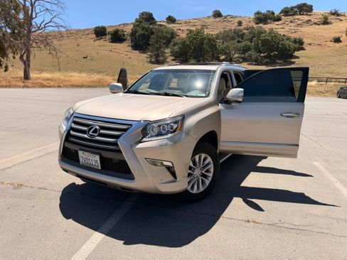 Used 2016 Lexus GX 460 w/ Premium Package AWD/4WD image 2