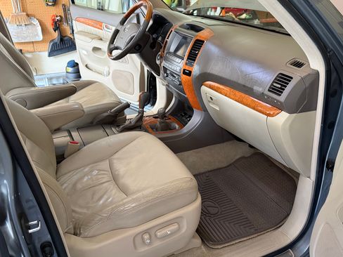Used 2004 Lexus GX 470 AWD/4WD image 8