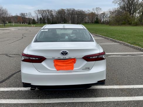 Used 2023 Toyota Camry XLE image 5