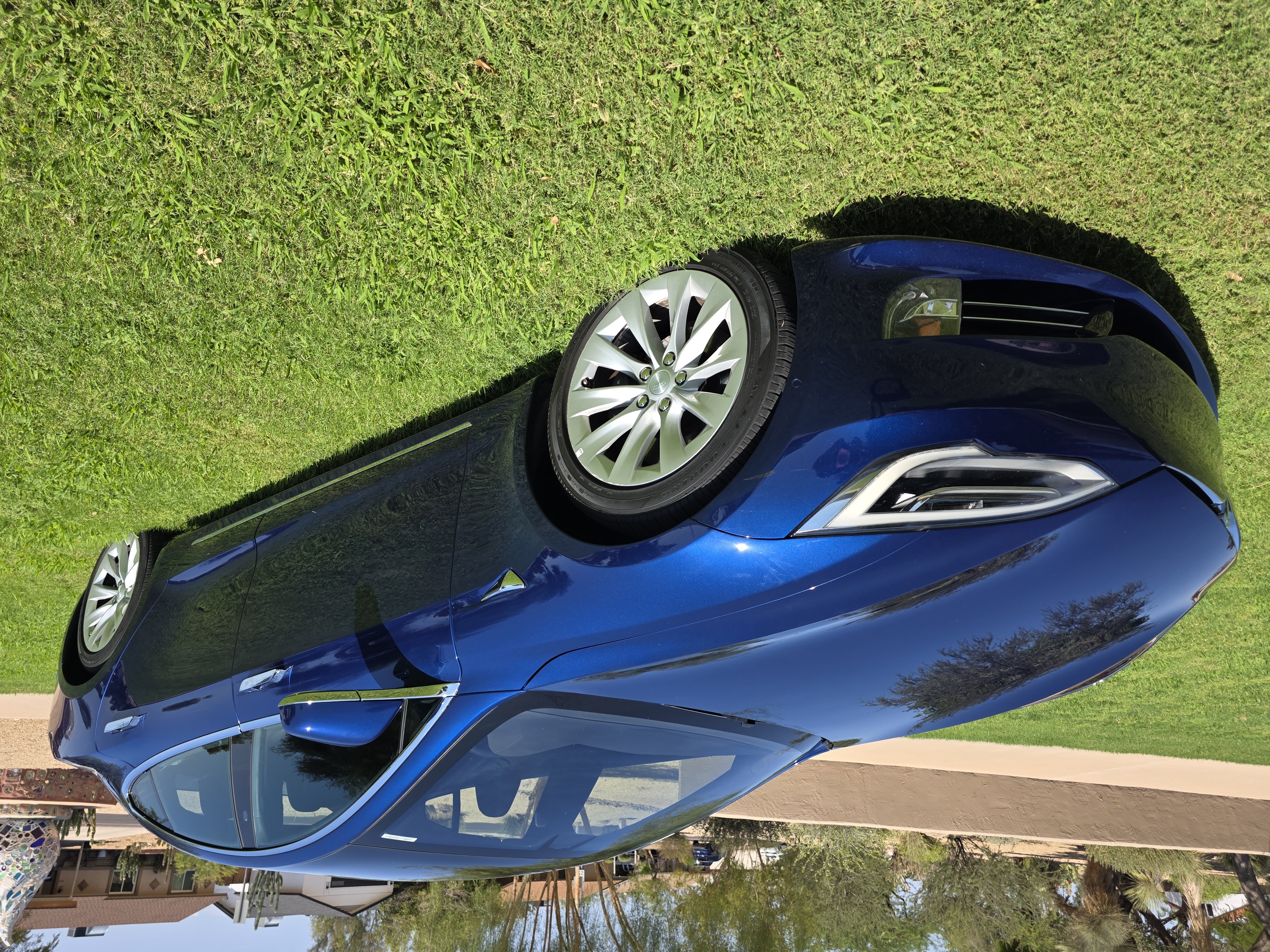 Used 2020 Tesla Model S AWD image 1