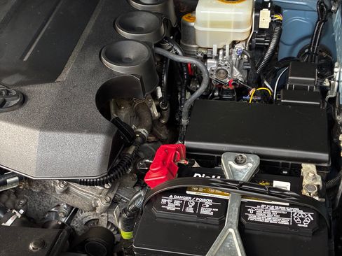 Used 2014 Toyota FJ Cruiser Sport Utility 2D w/ Trail Teams Ultimate Edition image 24