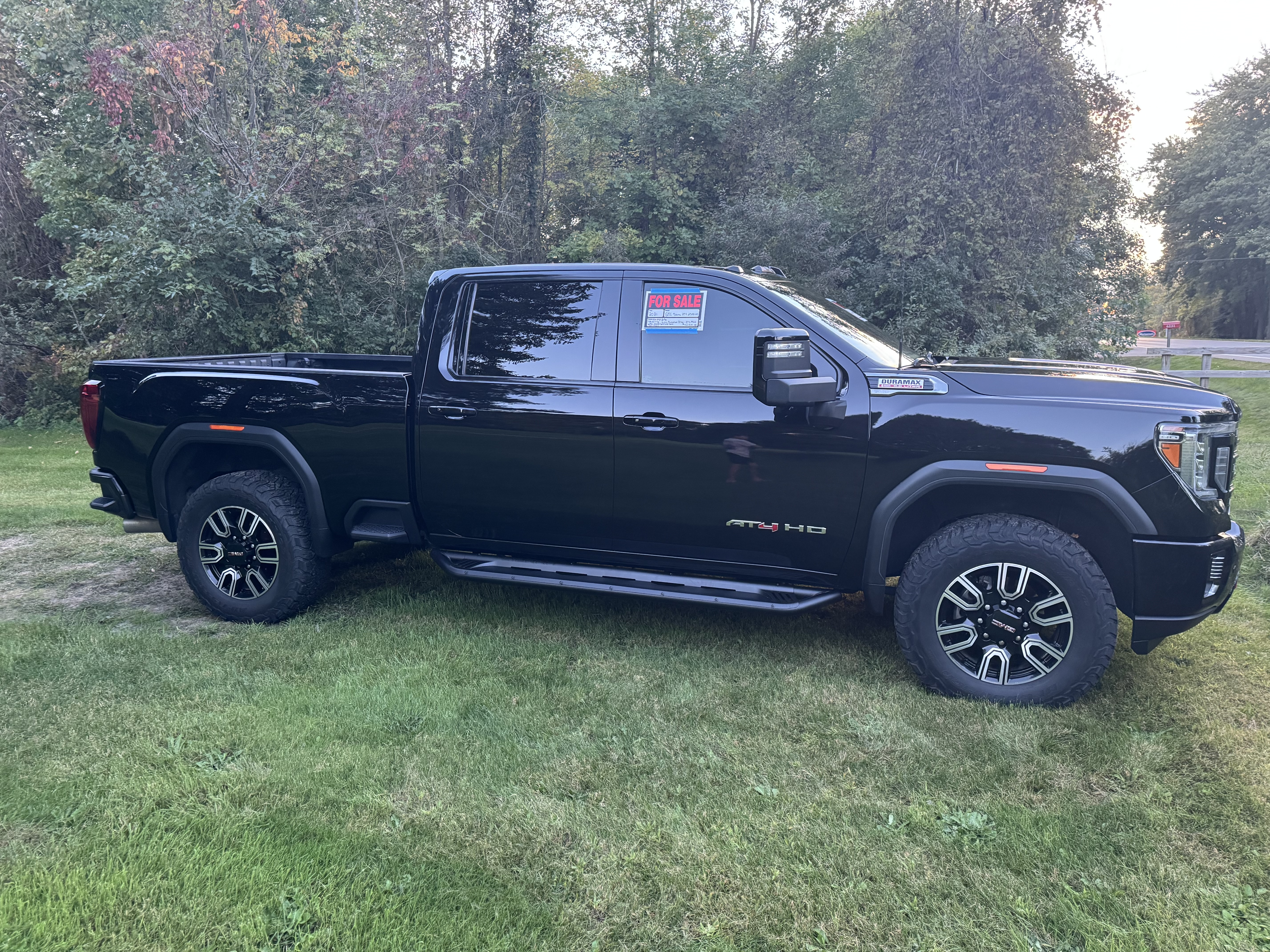Used 2021 GMC Sierra 2500 AT4 w/ AT4 Premium Plus Package AWD/4WD image 1