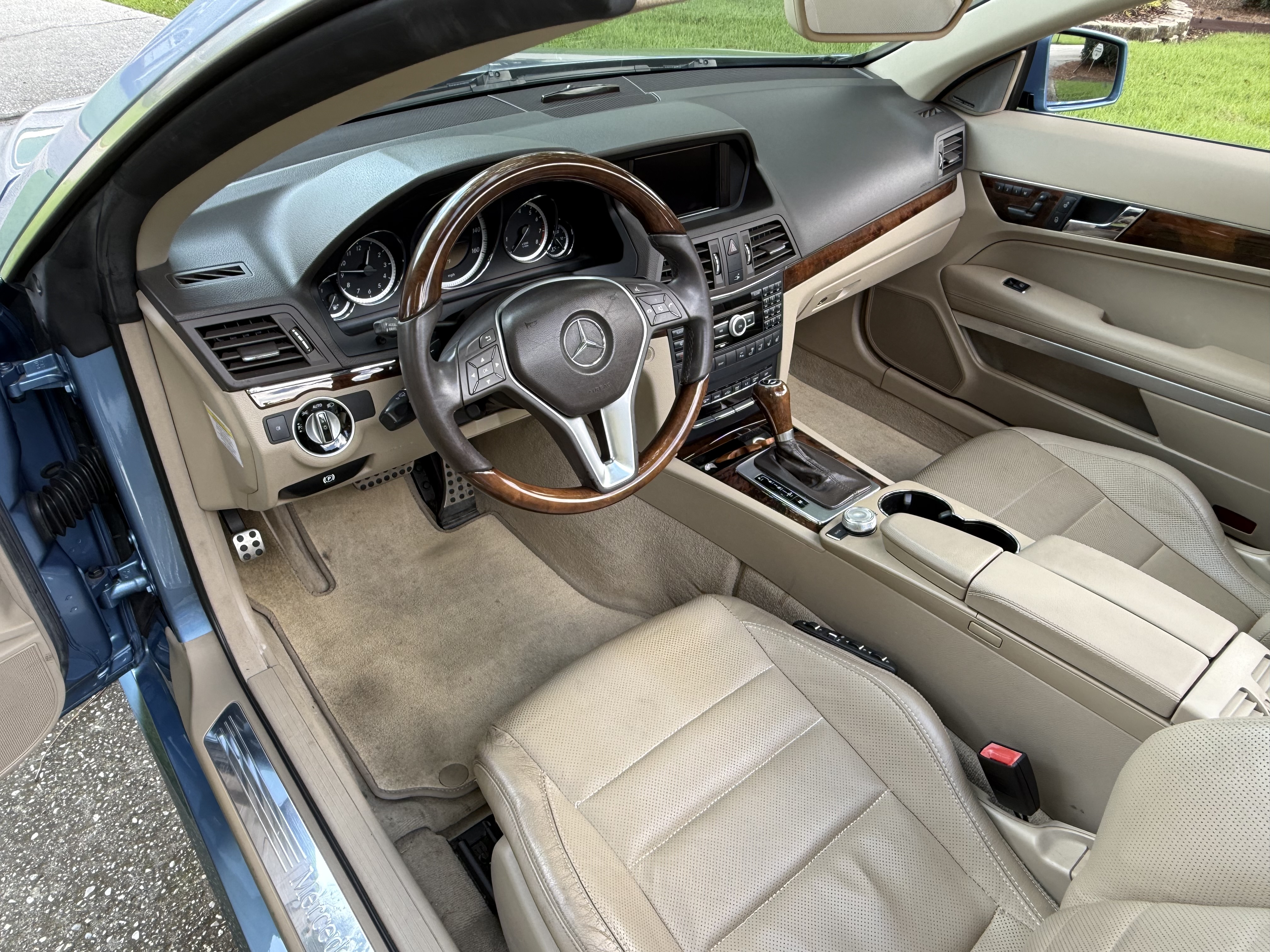 Used 2012 Mercedes-Benz E 550 Cabriolet image 12