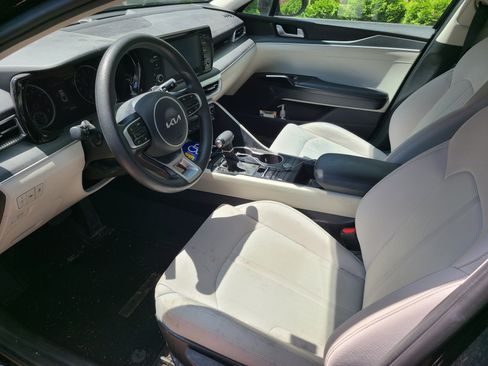 Used 2022 Kia K5 LXS image 15