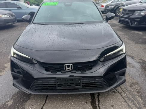 Used 2023 Honda Civic Sport image 4