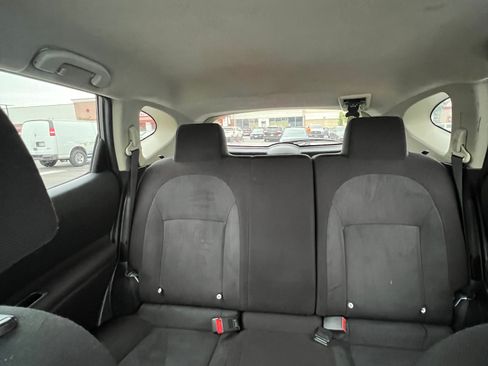 Used 2015 Nissan Rogue S w/ Convenience Package image 17