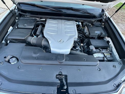 Used 2017 Lexus GX 460 image 23