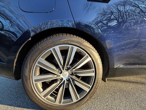 Used 2023 Land Rover Range Rover Long Wheelbase Autobiography image 15