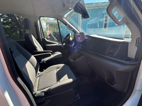 Used 2021 Ford Transit 350 XLT RWD image 8