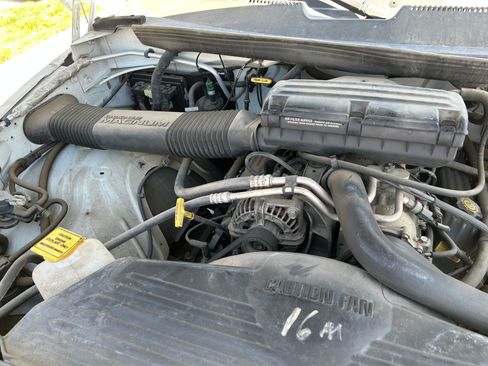 Used 2000 Dodge Ram 1500 Truck 2WD Quad Cab image 15