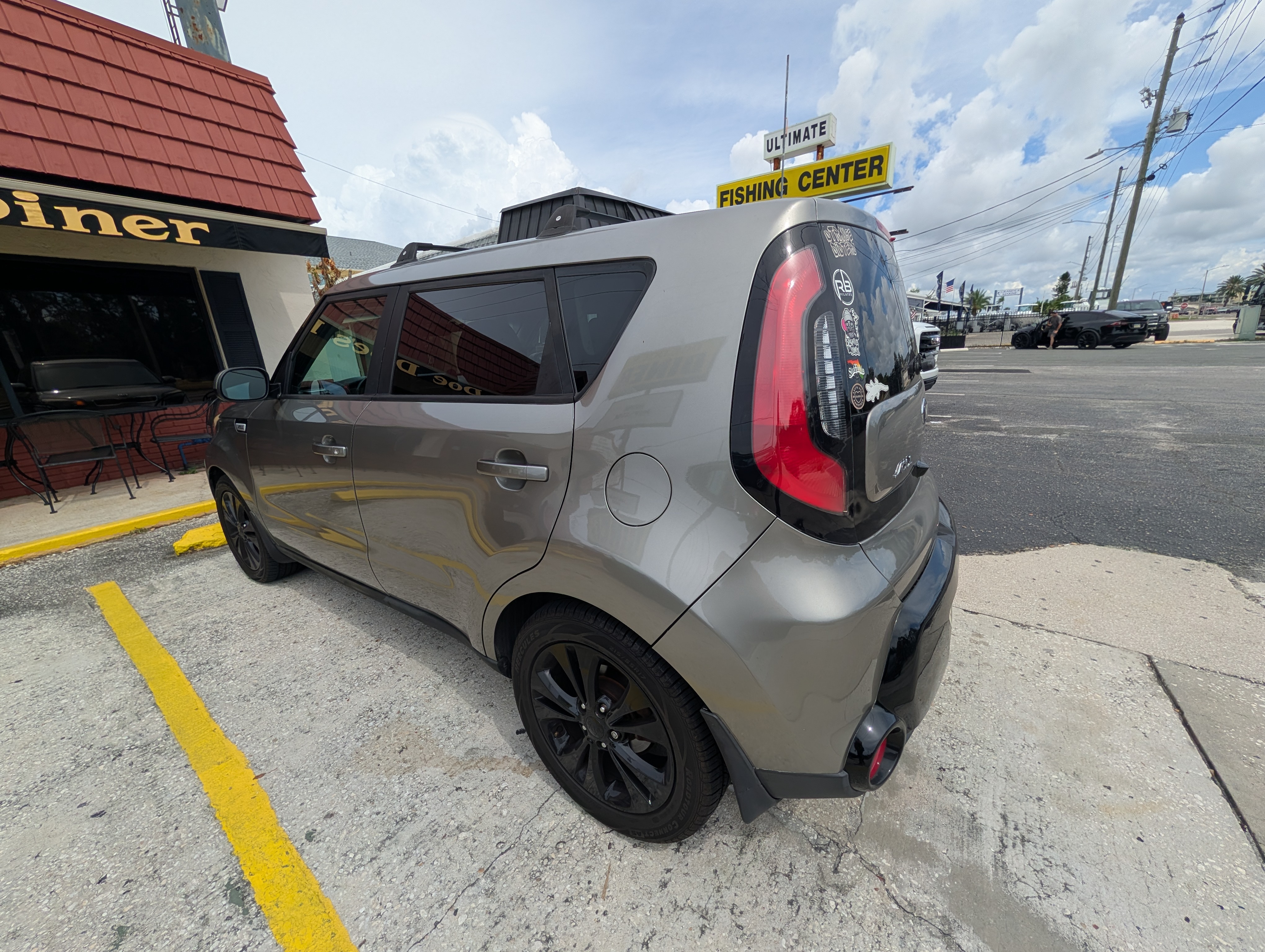 Used 2016 Kia Soul + FWD image 12