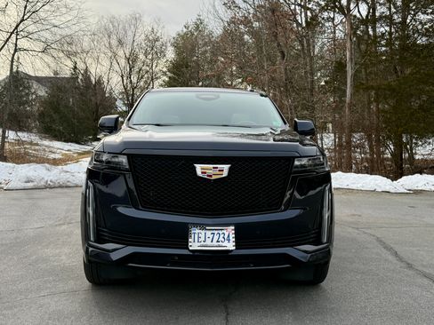 Used 2023 Cadillac Escalade Sport Platinum image 6