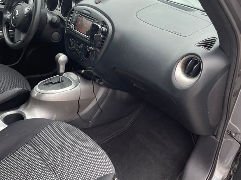 Used 2016 Nissan Juke S image 24