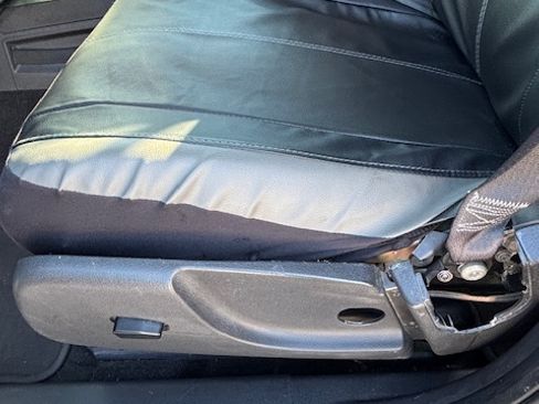 Used 2012 Jeep Liberty Sport image 22