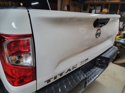 Used 2017 Nissan Titan S image 8