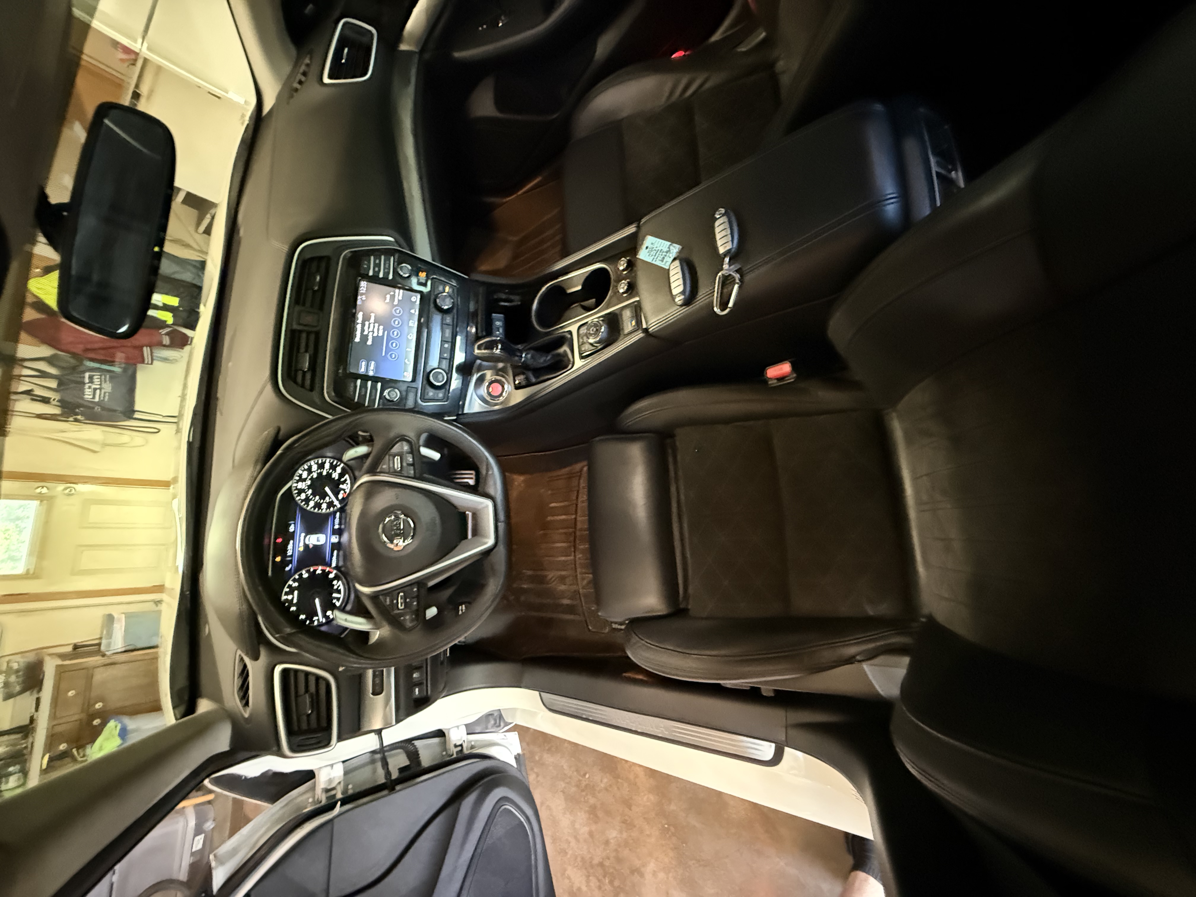 Used 2017 Nissan Maxima SR FWD image 16
