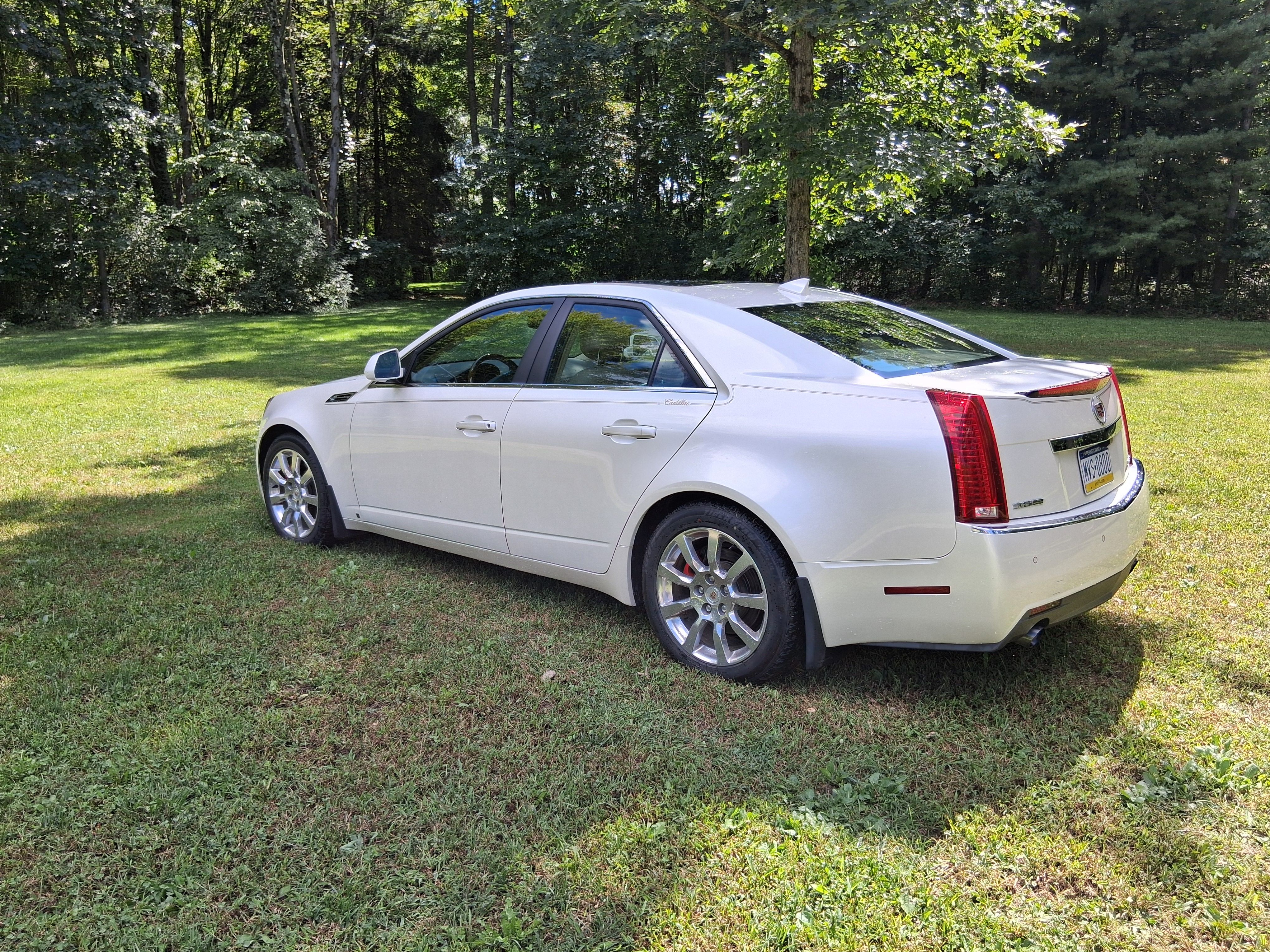 Used 2009 Cadillac CTS 3.6 AWD image 2