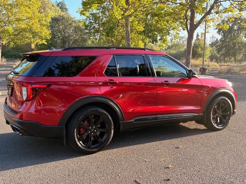 Used 2022 Ford Explorer ST w/ Equipment Group 401A RWD image 1
