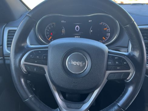 Used 2018 Jeep Grand Cherokee Limited image 8
