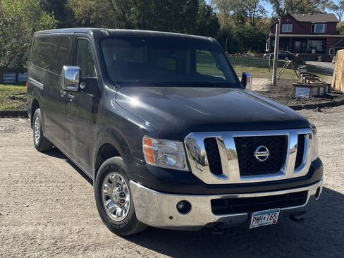 Used 2016 Nissan NV 3500 SL image 4