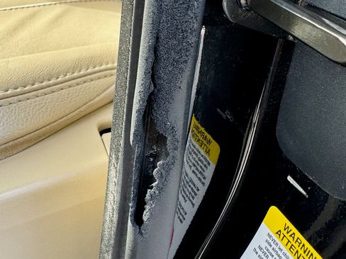 Used 2016 Land Rover LR4 HSE Silver Edition image 27