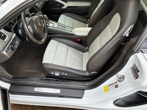 Used 2015 Porsche Cayman S image 18